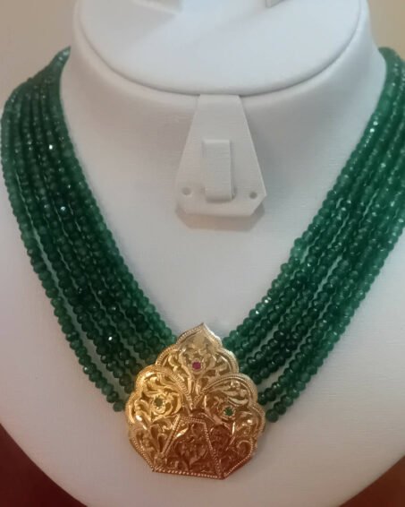 Beldi necklace green 6 strands