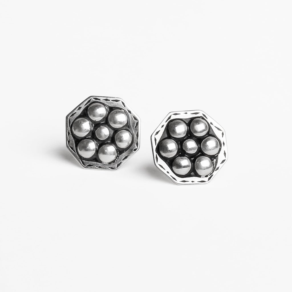 Octo studs EARRINGS
